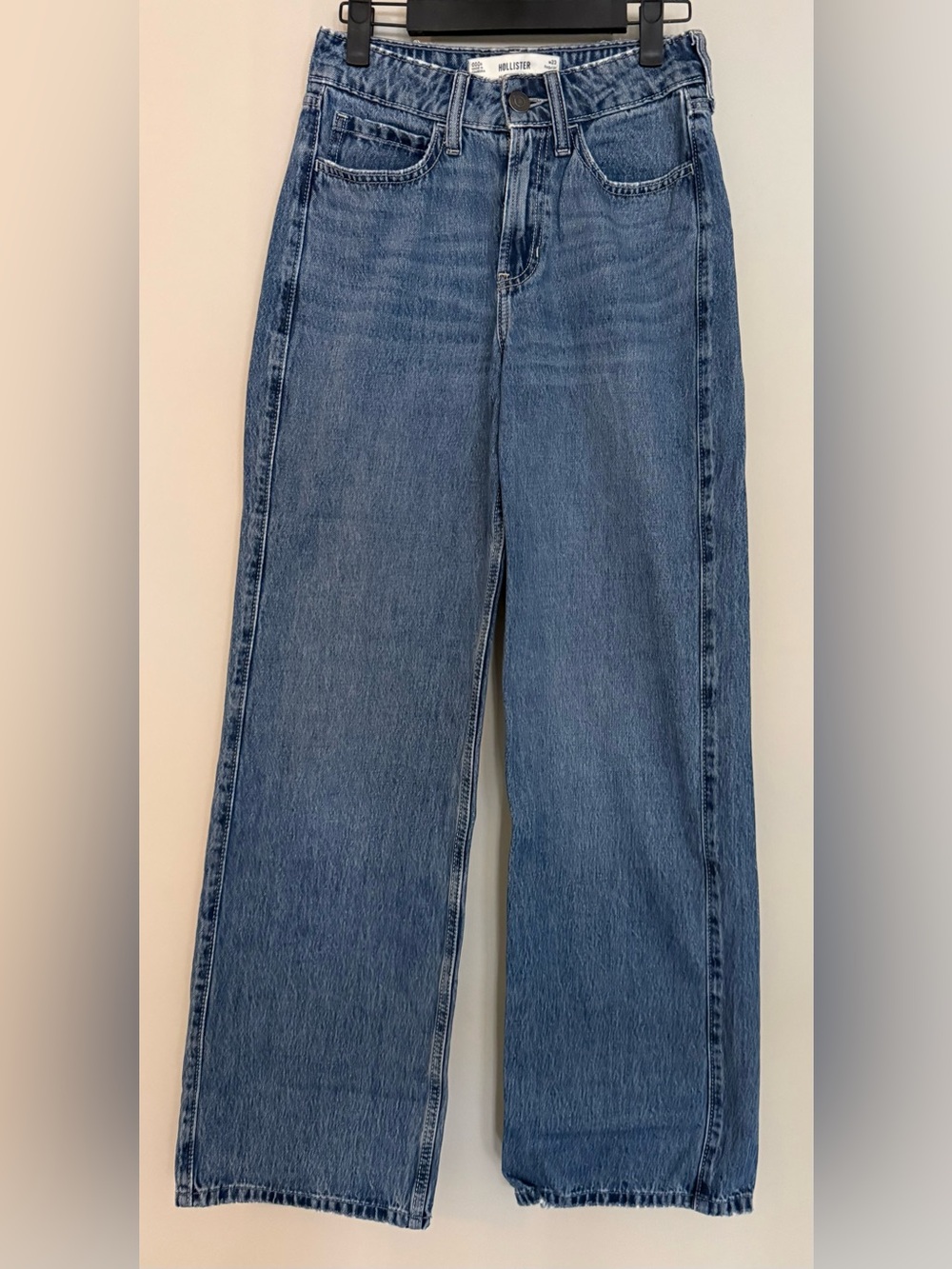 Hollister Women’s High Rise Baggy Denim Jeans - Size 000 (23)